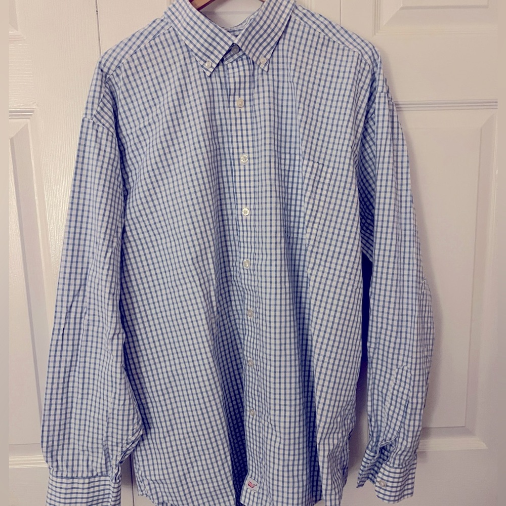 Men’s Vineyard Vines shirt
